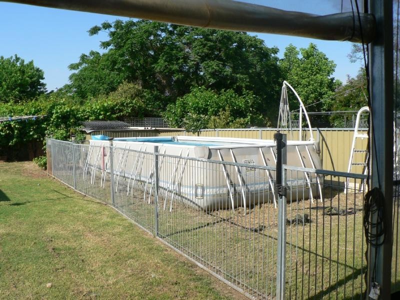 11 Sanderson St, Dubbo NSW 2830