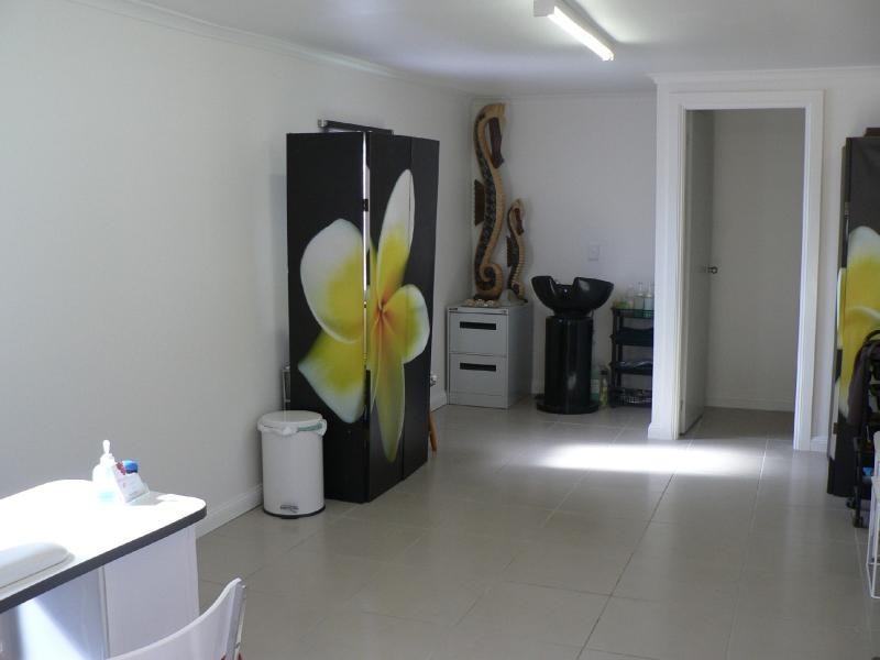 11 Sanderson St, Dubbo NSW 2830