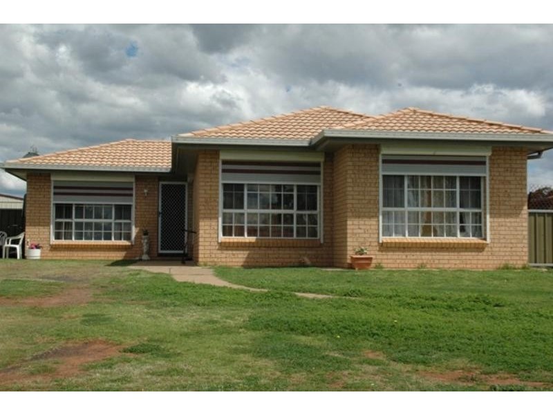 7 Voyager Way, Dubbo NSW 2830