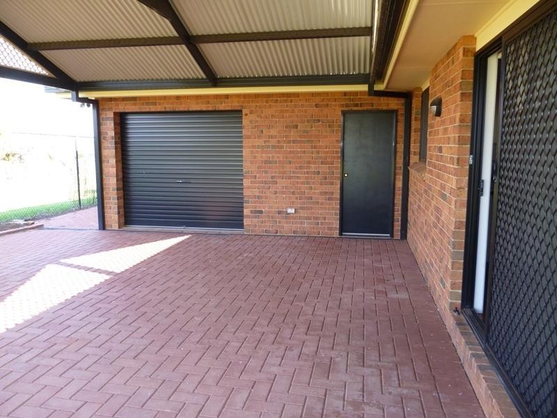 10 Ashlundie Cres, Dubbo NSW 2830