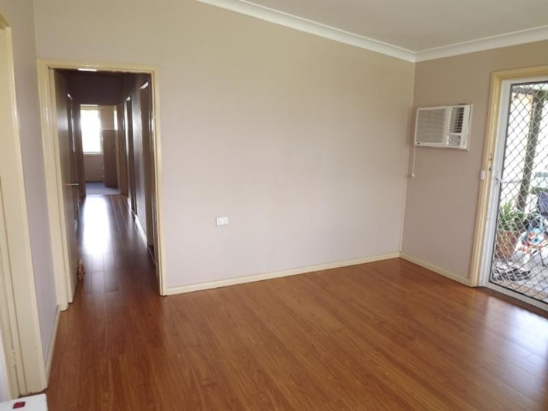 4 Yulong  St, Dubbo NSW 2830