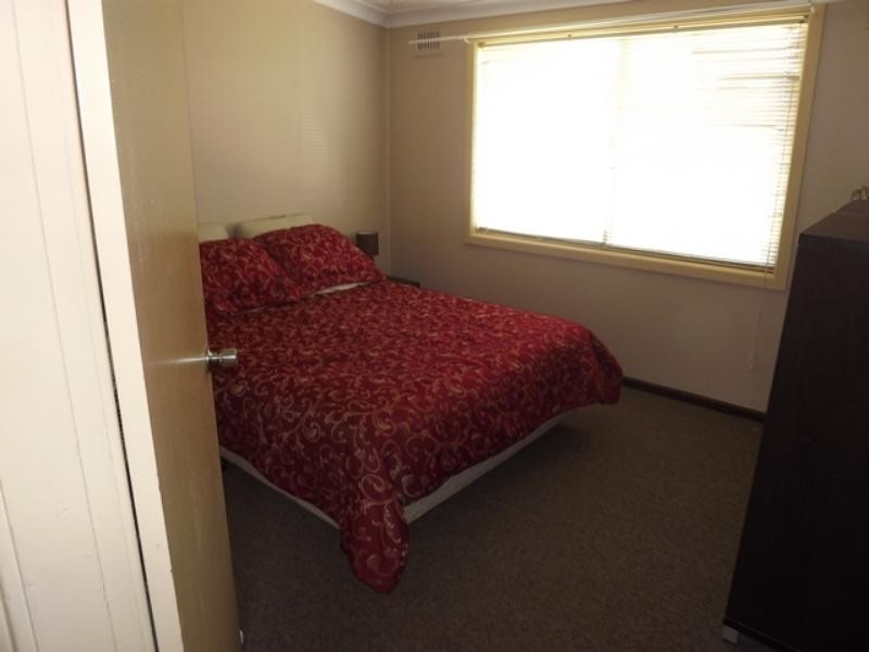 4 Yulong  St, Dubbo NSW 2830
