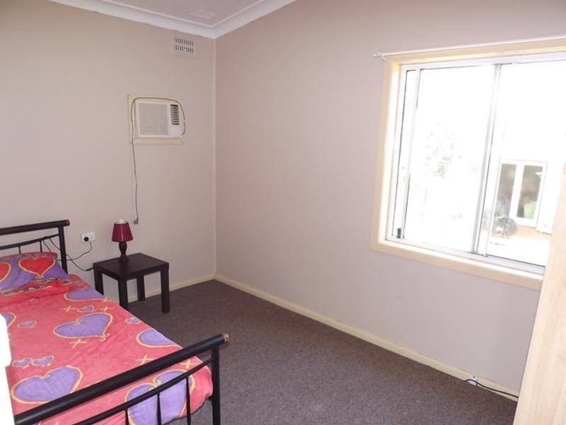 4 Yulong  St, Dubbo NSW 2830