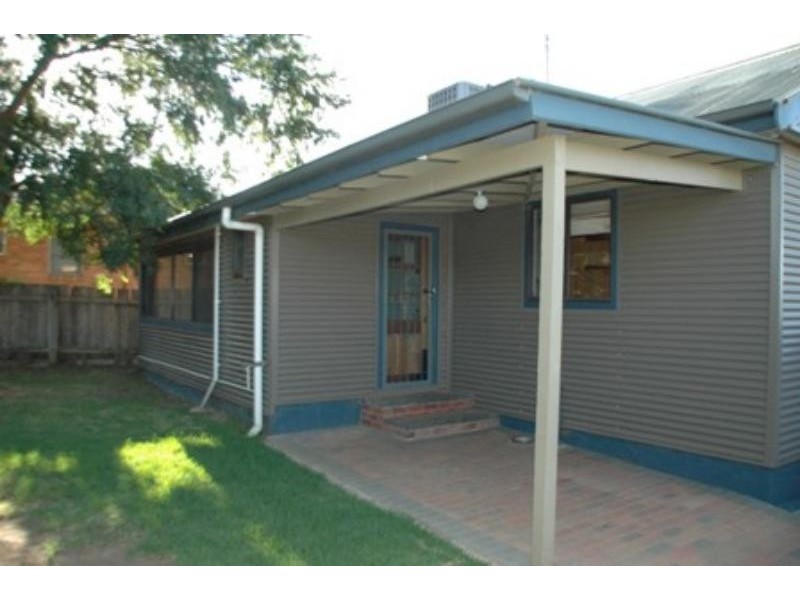 32 Hay  St, Dubbo NSW 2830