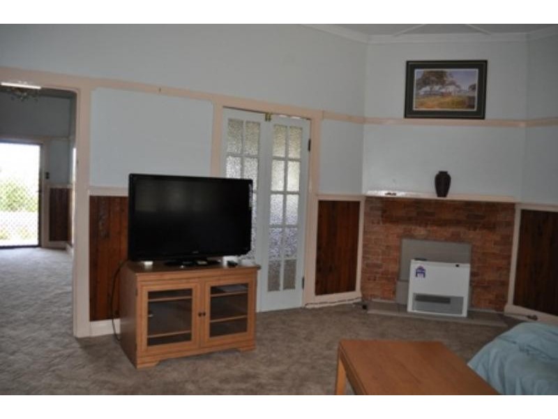 53 Caswell St, Peak Hill NSW 2869