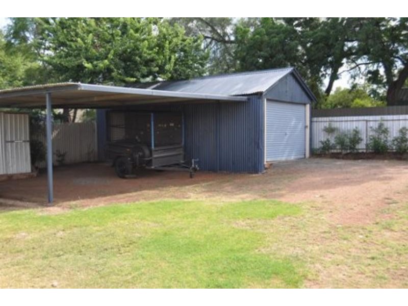 53 Caswell St, Peak Hill NSW 2869