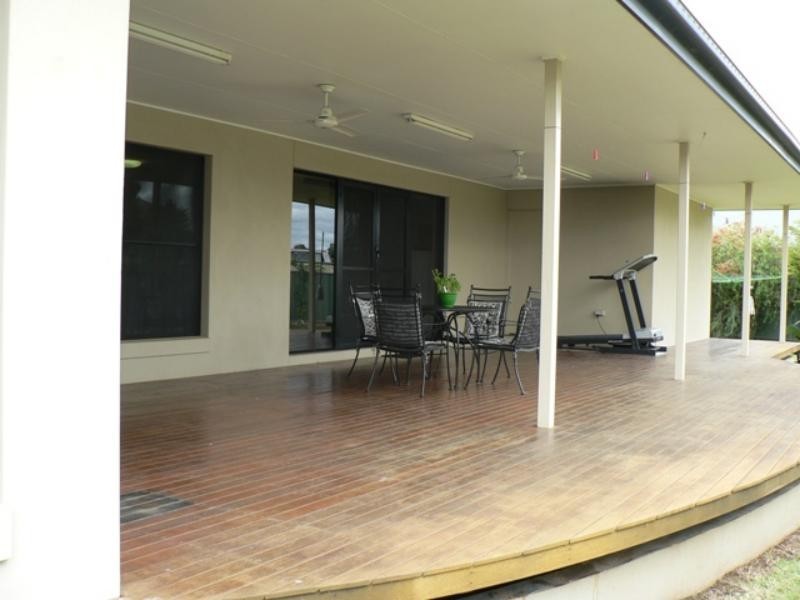 6-8 Carnegie  Ave, Dubbo NSW 2830