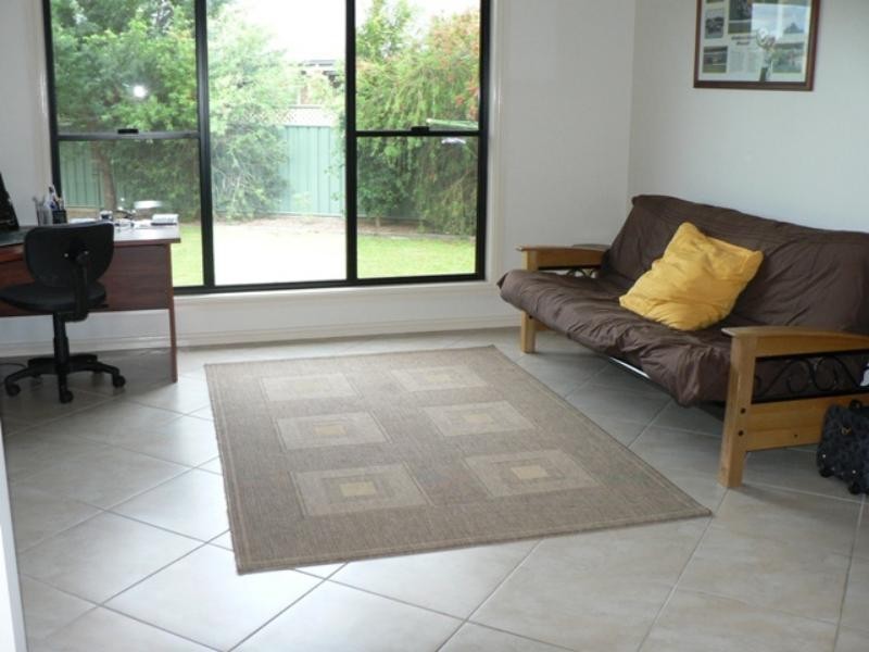 6-8 Carnegie  Ave, Dubbo NSW 2830