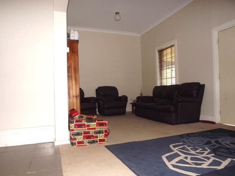 42 Elizabeth St, Dubbo NSW 2830