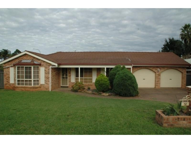 32 St Georges Tce, Dubbo NSW 2830