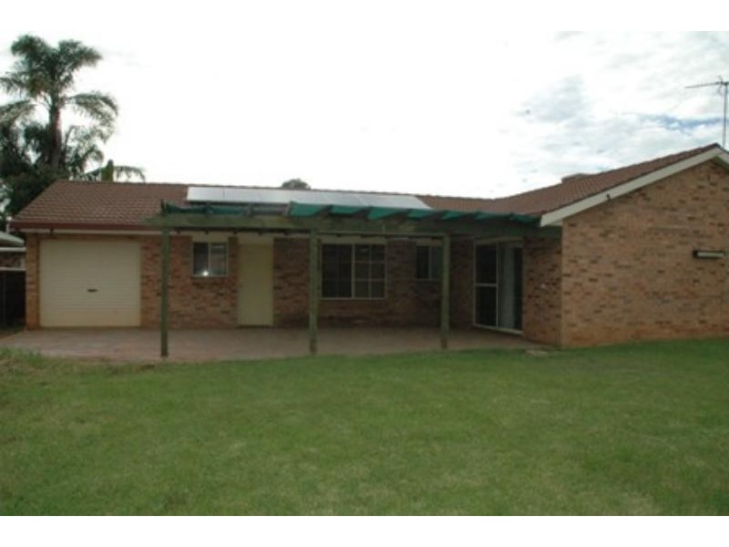 32 St Georges Tce, Dubbo NSW 2830
