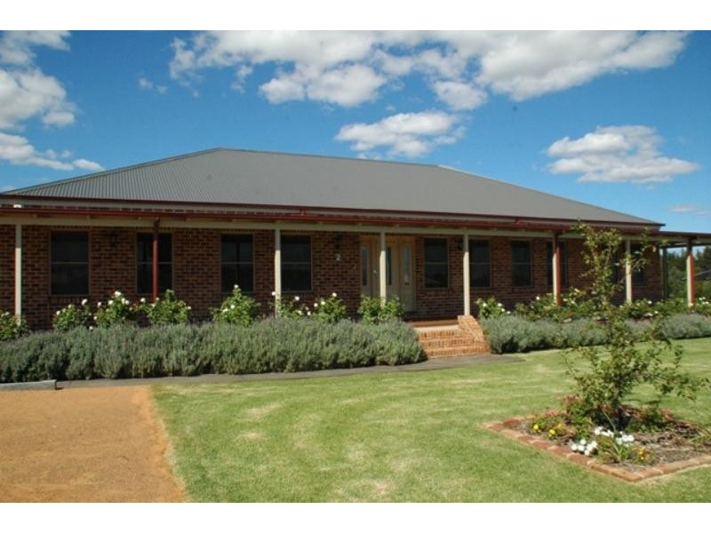 2 Thomas Smith Pl, Dubbo NSW 2830