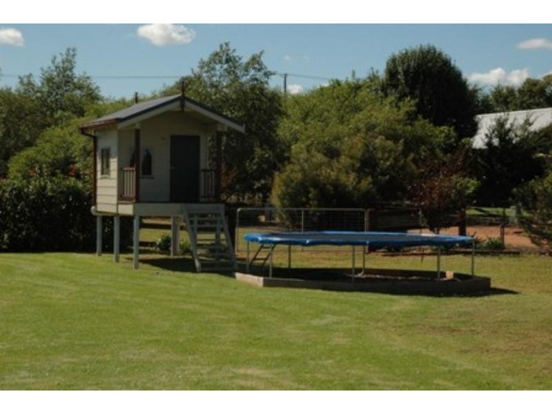 2 Thomas Smith Pl, Dubbo NSW 2830