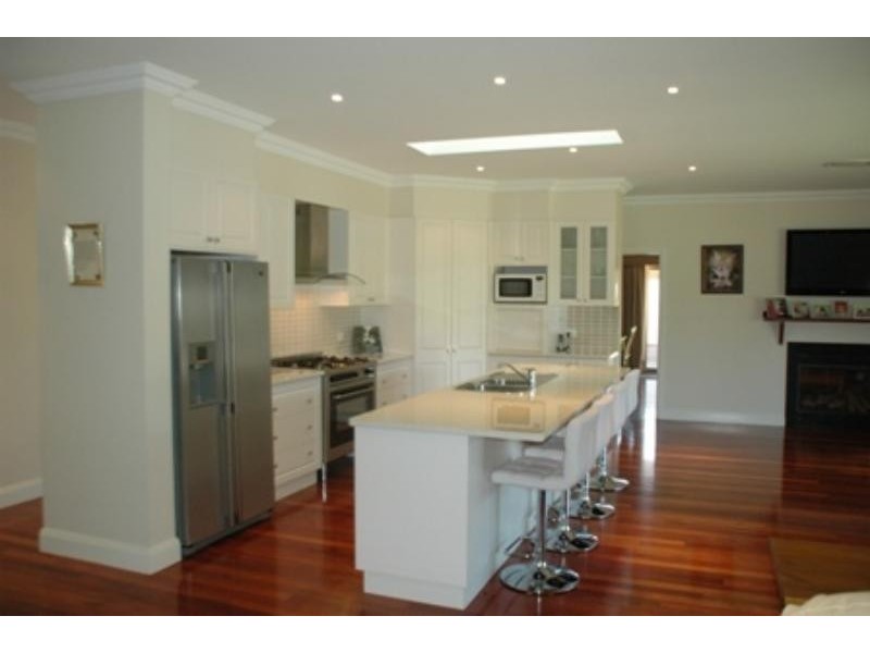 2 Thomas Smith Pl, Dubbo NSW 2830