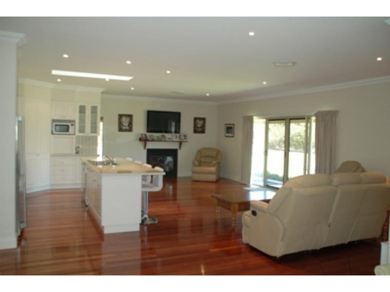 2 Thomas Smith Pl, Dubbo NSW 2830