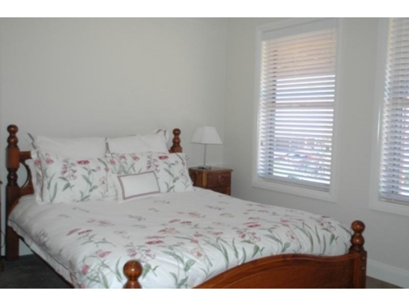2 Thomas Smith Pl, Dubbo NSW 2830