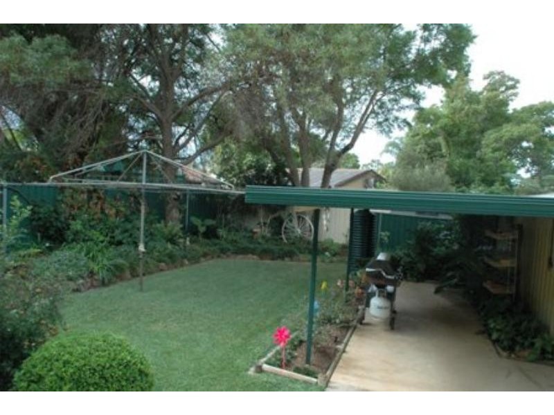 1 Cooinda Cres, Dubbo NSW 2830