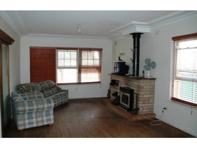57 High  St, Dubbo NSW 2830