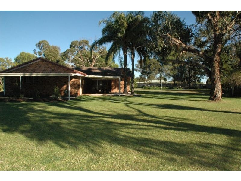 1 Davis  Dr, Narromine NSW 2821