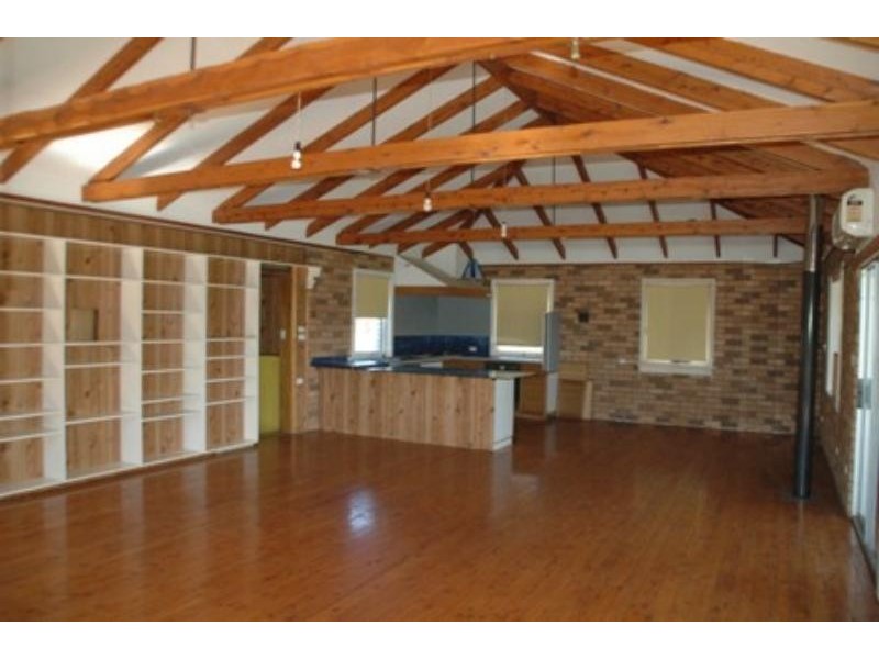 19 Bell St, Yeoval NSW 2868