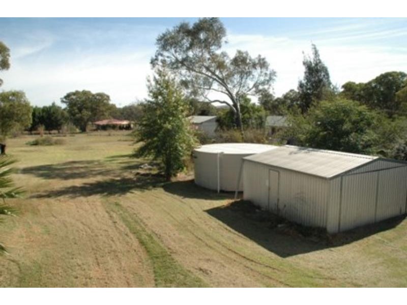 19 Bell St, Yeoval NSW 2868