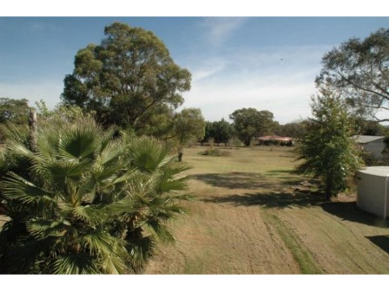 19 Bell St, Yeoval NSW 2868