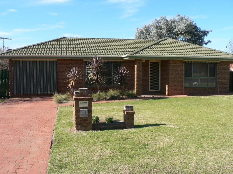 14 Websdale St, Dubbo NSW 2830