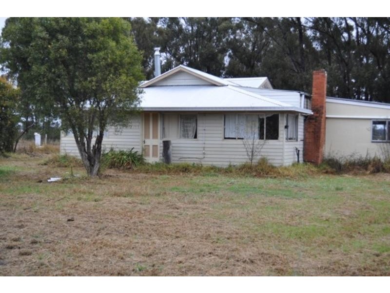 72 Railway  Rd, Mendooran NSW 2842