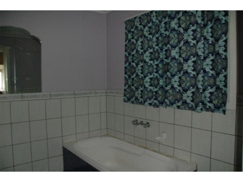 72 Railway  Rd, Mendooran NSW 2842