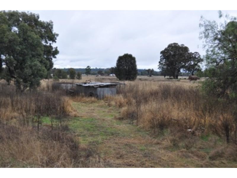72 Railway  Rd, Mendooran NSW 2842