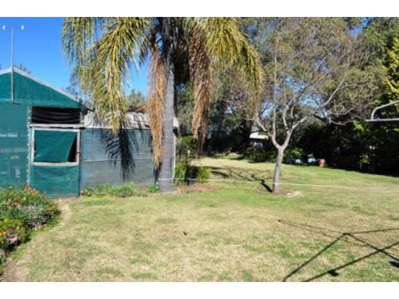 2 Caledonia  St, Mogriguy NSW 2830