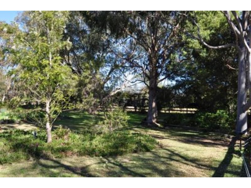 2 Caledonia  St, Mogriguy NSW 2830