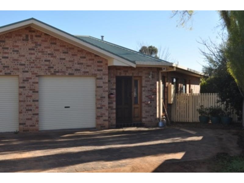 2/50 St Georges Tce, Dubbo NSW 2830