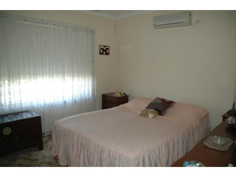 8 Opal  St, Dubbo NSW 2830