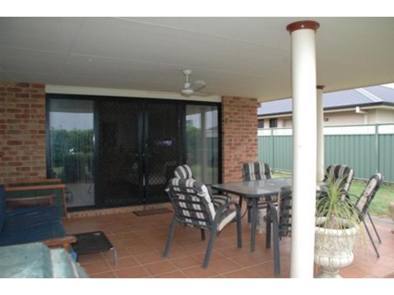 5 Arbory  Cl, Dubbo NSW 2830
