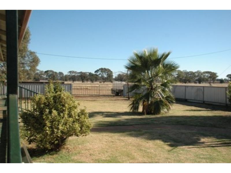 123 Railway  Rd, Peak Hill NSW 2869