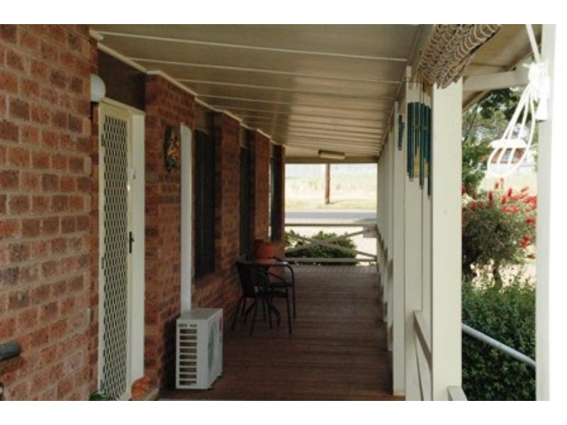110A  Gobolion  St, Wellington NSW 2820