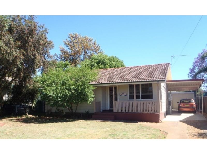 7 Spence St, Dubbo NSW 2830