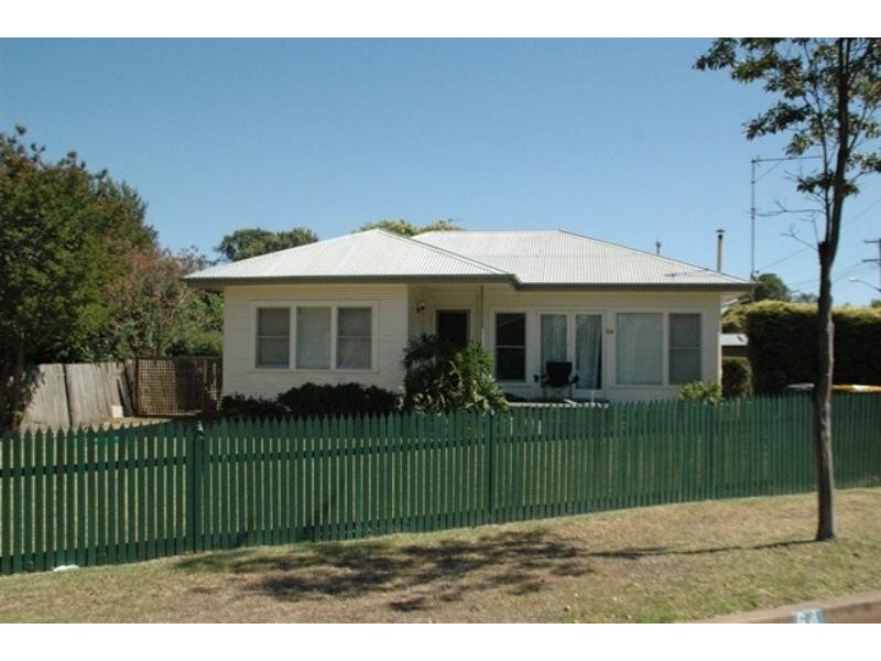 64 Cobbora Rd, Dubbo NSW 2830