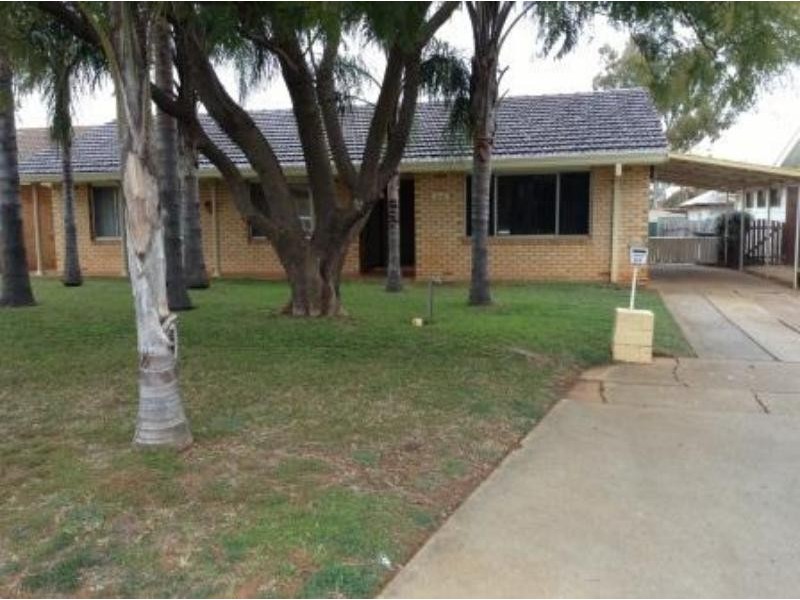 64 Oxley Cir, Dubbo NSW 2830
