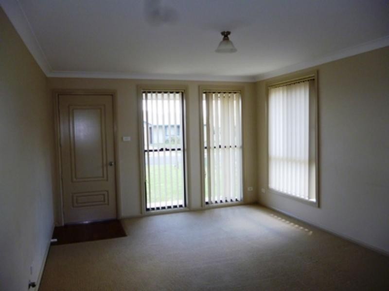 4A John Brass Pl, Dubbo NSW 2830