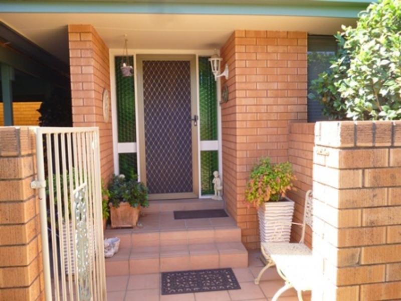 18 Garnet St, Dubbo NSW 2830