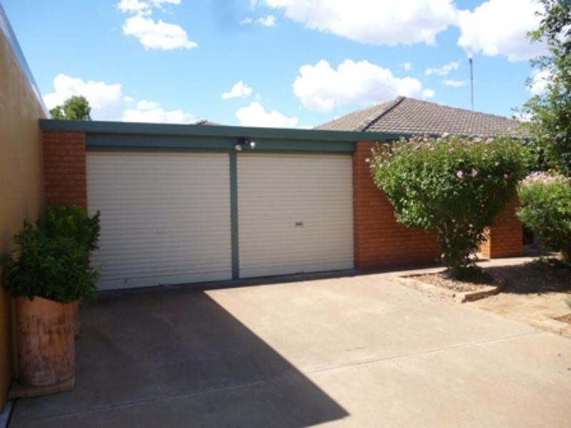 18 Garnet St, Dubbo NSW 2830