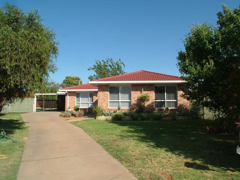 15 Wren Pl, Dubbo NSW 2830