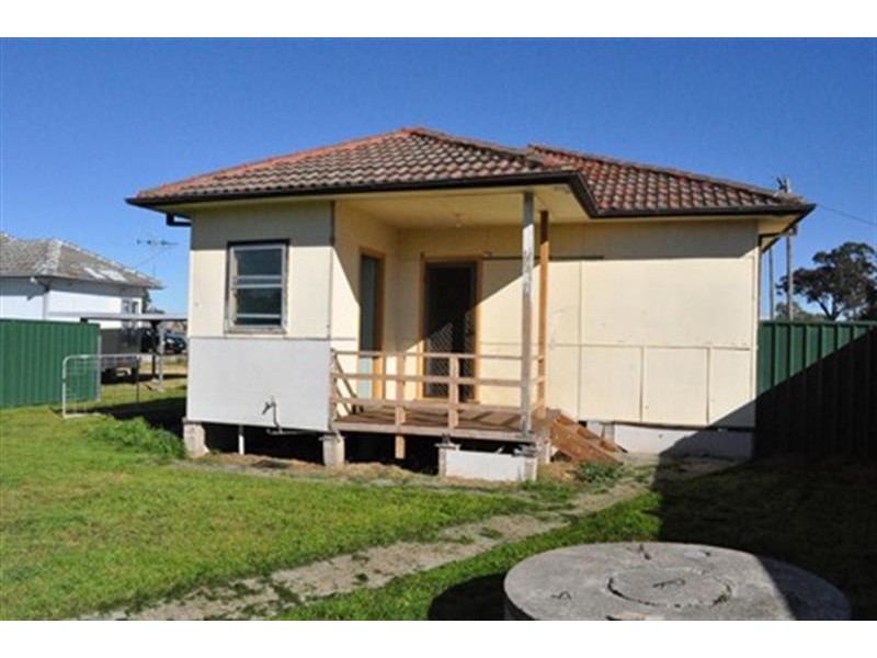 10 Marchant St, Mendooran NSW 2842