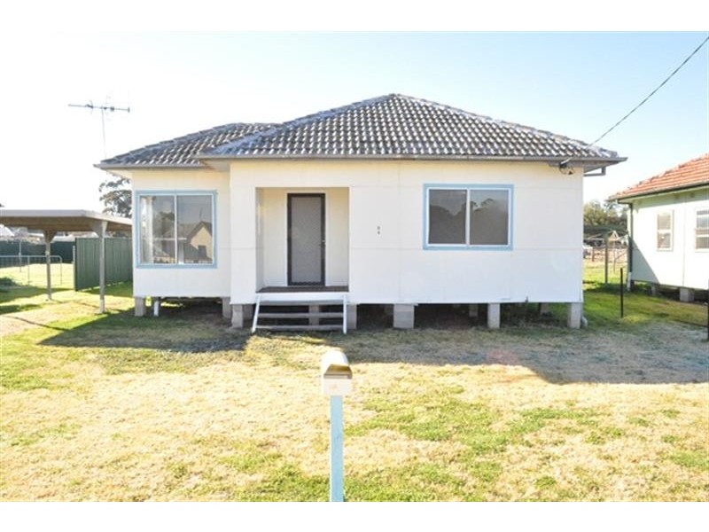 8A Marchant St, Mendooran NSW 2842