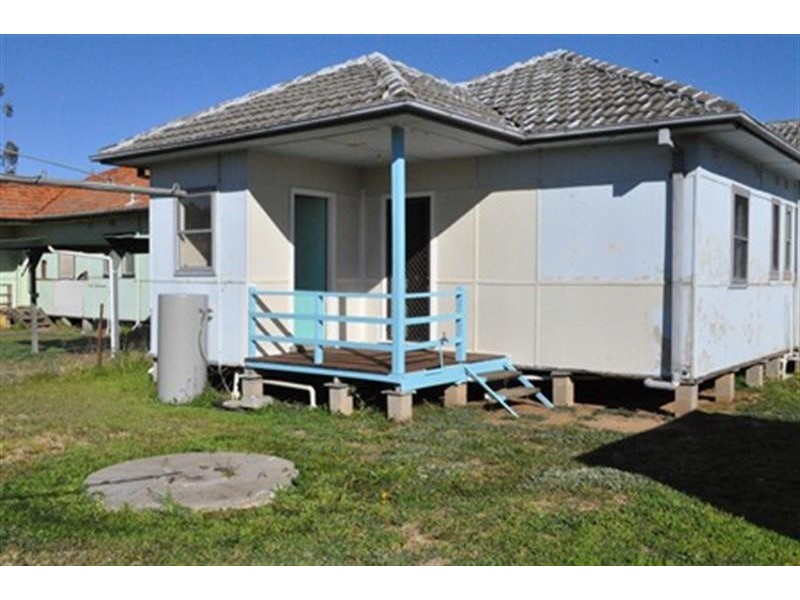 8A Marchant St, Mendooran NSW 2842