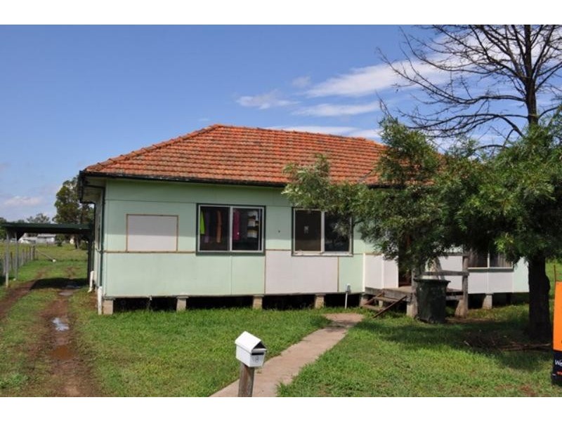 8 Marchant St, Mendooran NSW 2842