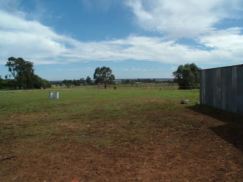 2R Mayfield Rd, Dubbo NSW 2830