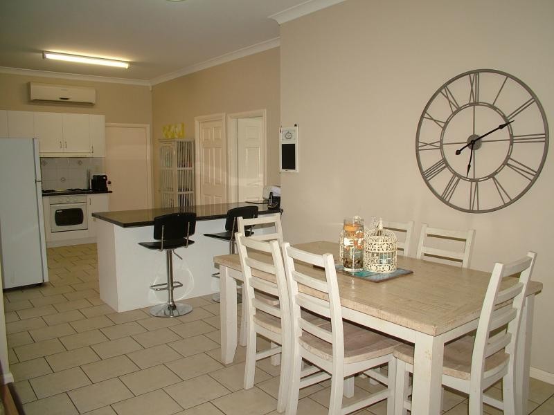 1 Lancaster Park Pl, Dubbo NSW 2830